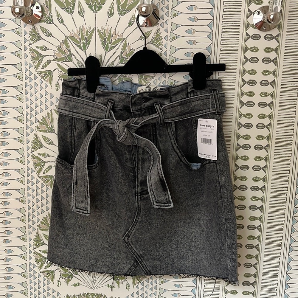 Free People black jean skirt; size 26